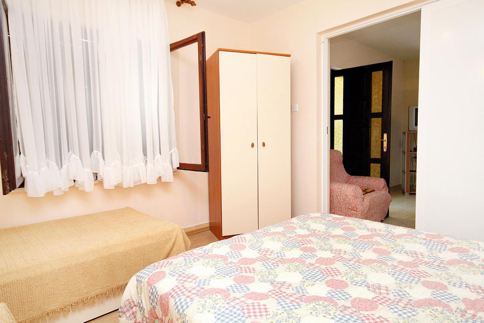 Apartments By The Sea Brgulje, Molat - 6241 Szoba fotó